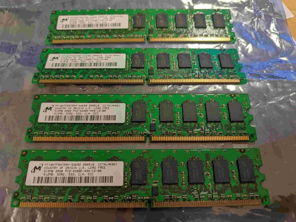 2GB 4x512MB Micron ECC DDR2 DIMM 240-Pin RAM PC2-4200E 533MHz in Köln