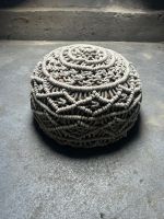 Strickpouf Sitzhocker gehäkelt grau Hocker Pouf Makramee Innenstadt - Köln Altstadt Vorschau