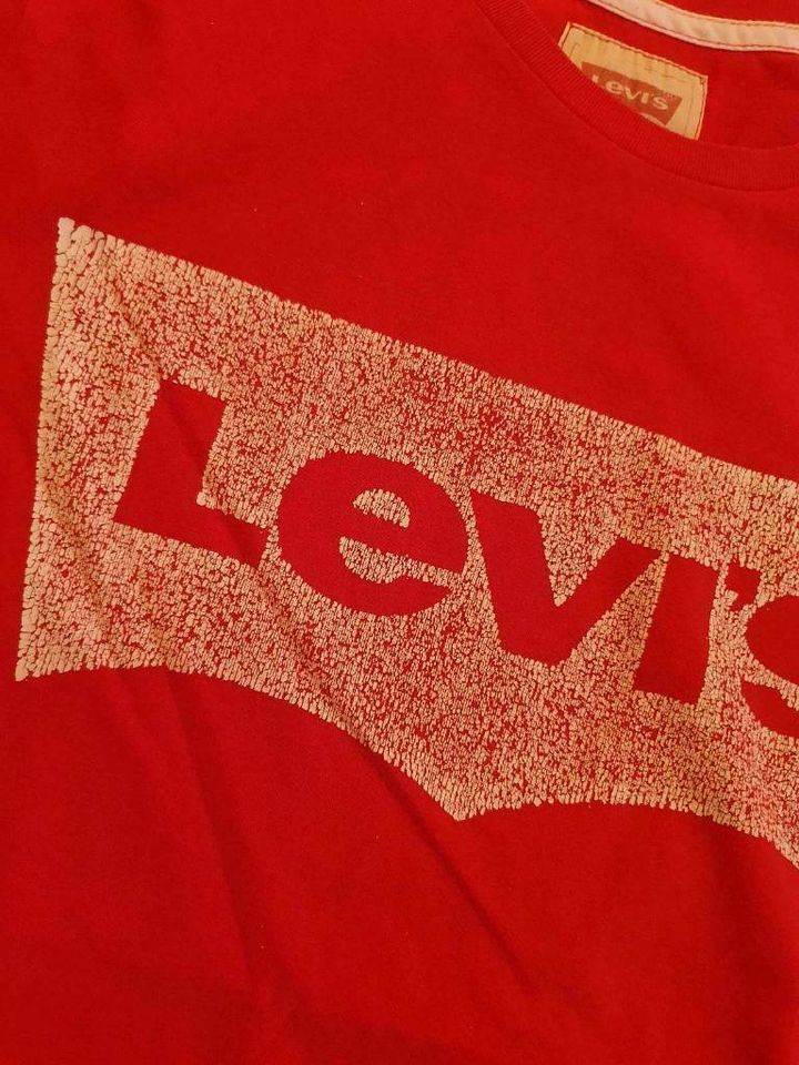 Original T-Shirt der Marke Levi's Gr.158/164 in Essen