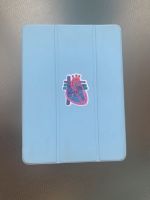 iPad 7 8 9 Generation Hülle hellblau Herz Medizin Hessen - Grünberg Vorschau