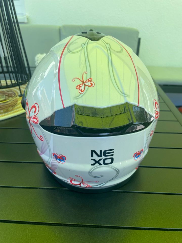 Motorradhelm NEXO in Burgau