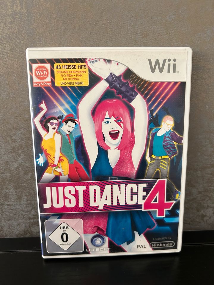 Wii Spiel Just Dance 4 in Oberstadtfeld