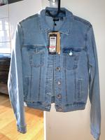 Vero Moda Jeansjacke Jacke Denim Vmhot Soya Gr. S hellblau NEU Bayern - Freising Vorschau