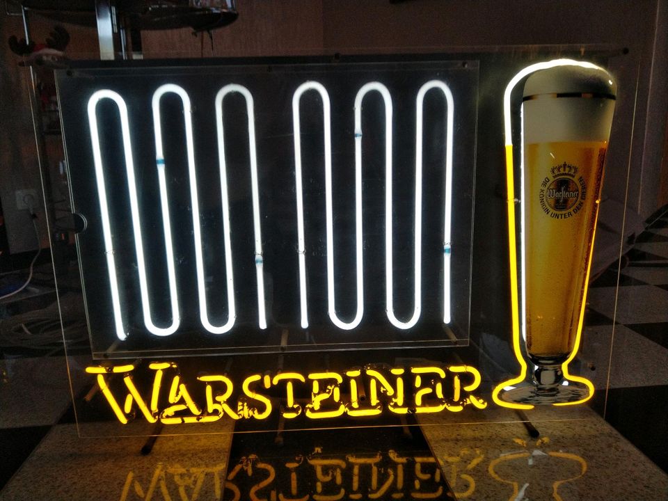 Warsteiner NEON Leuchtreklame Leuchtschild Leuchtdisplay in Sülzfeld