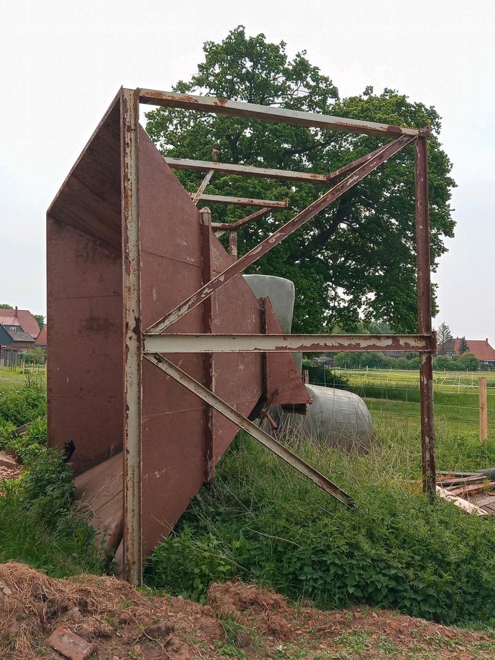 Trichter , Getreide Silo in Landesbergen