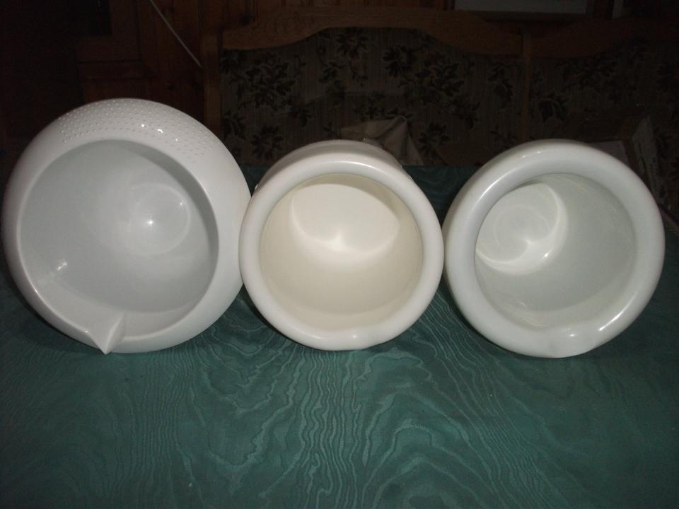 Rührtopf, Rührschüssel, Messbecher, aus Kunststoff, 3 Stück in Torgelow