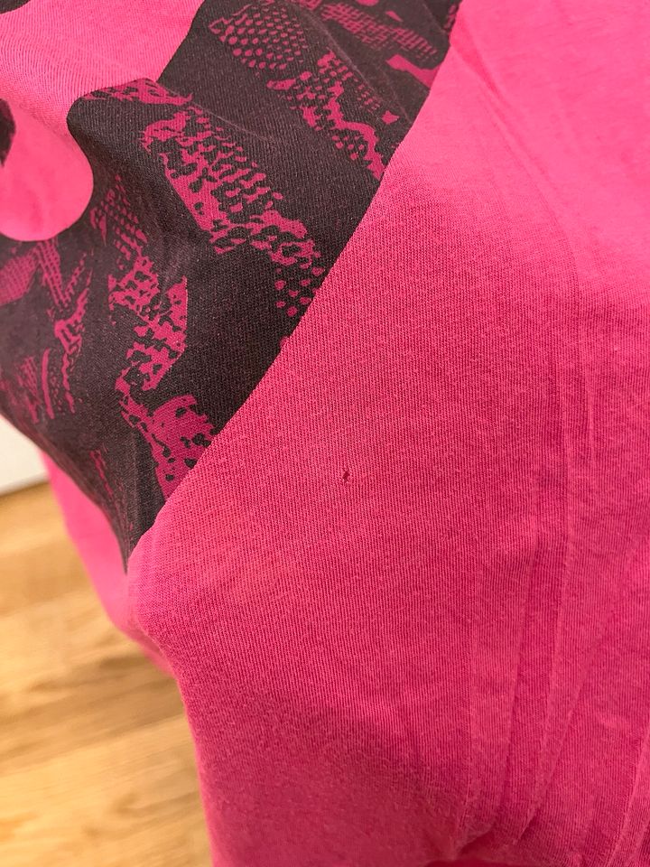 Nike Sport, T-Shirt, Damen in Größe M. Farbe pink in Weil am Rhein