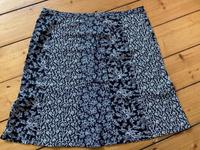 ANN TAYOR LOFT ROCK SCHWARZ WEISS BLUMEN GR L Petit Aachen - Aachen-Mitte Vorschau