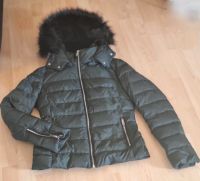 Grüne Zara Wintersteppjacke mit Kunstpelz Gr.36 / S Baden-Württemberg - Schopfheim Vorschau