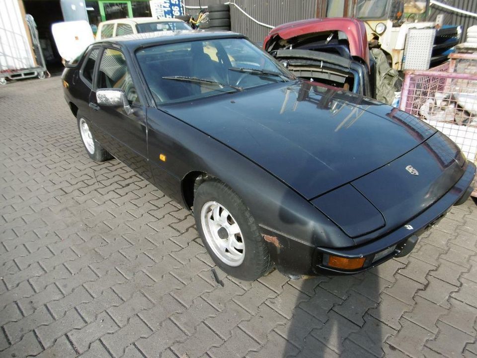 Suche Porsche 924 oder 944 Zustand gegal auch zu Schlachten in Köln Vogelsang