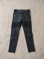 Beschichtete Biker-Jeans von Sisley, Größe W27/L32 Hessen - Bad Nauheim Vorschau