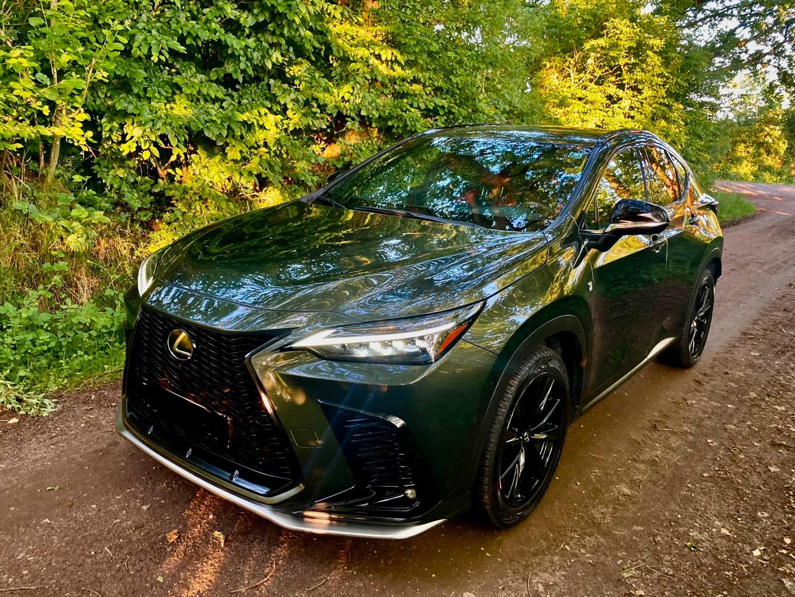 Abbildung des Autos Lexus NX-350h Hybrid F-S…