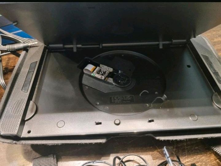 DVD Player fürs Auto Naviskauto 10.1 in Troisdorf