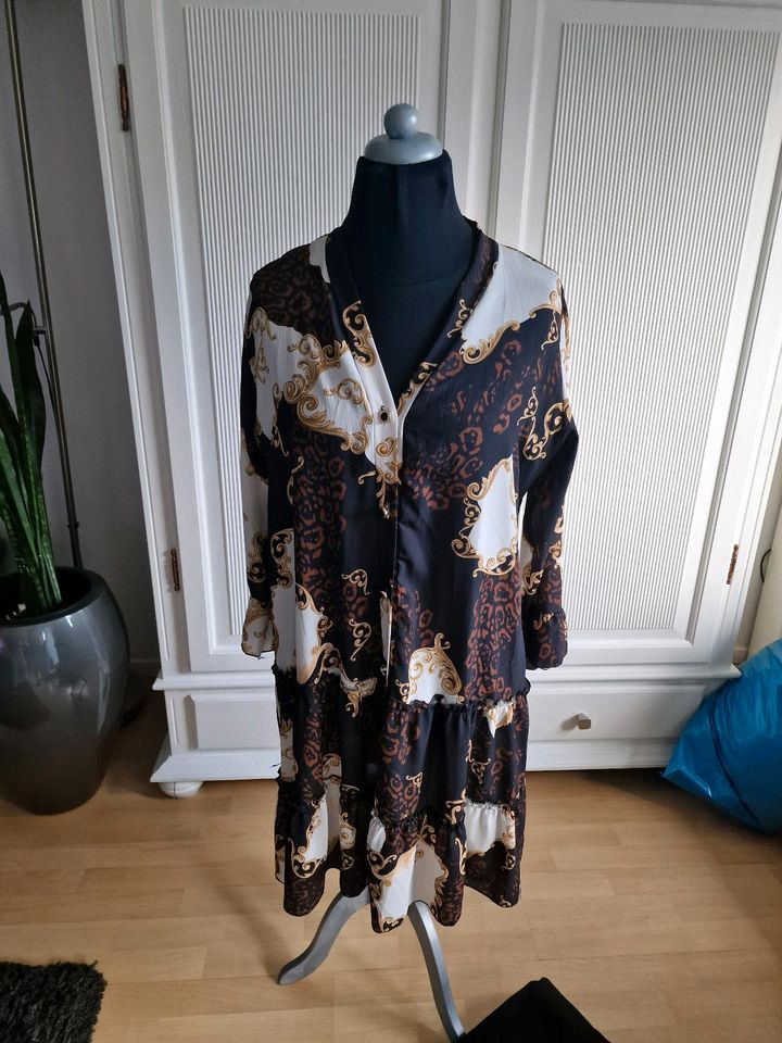 Kleid braun schwarz beige gold in Neuss