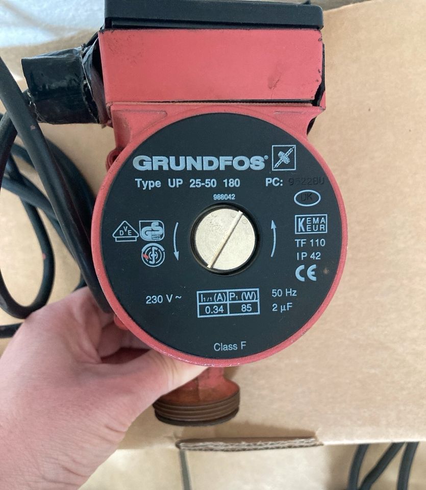 Grundfos Type UP 25 - 50  180, Zirkulationspumpe, Pumpe in Burgdorf