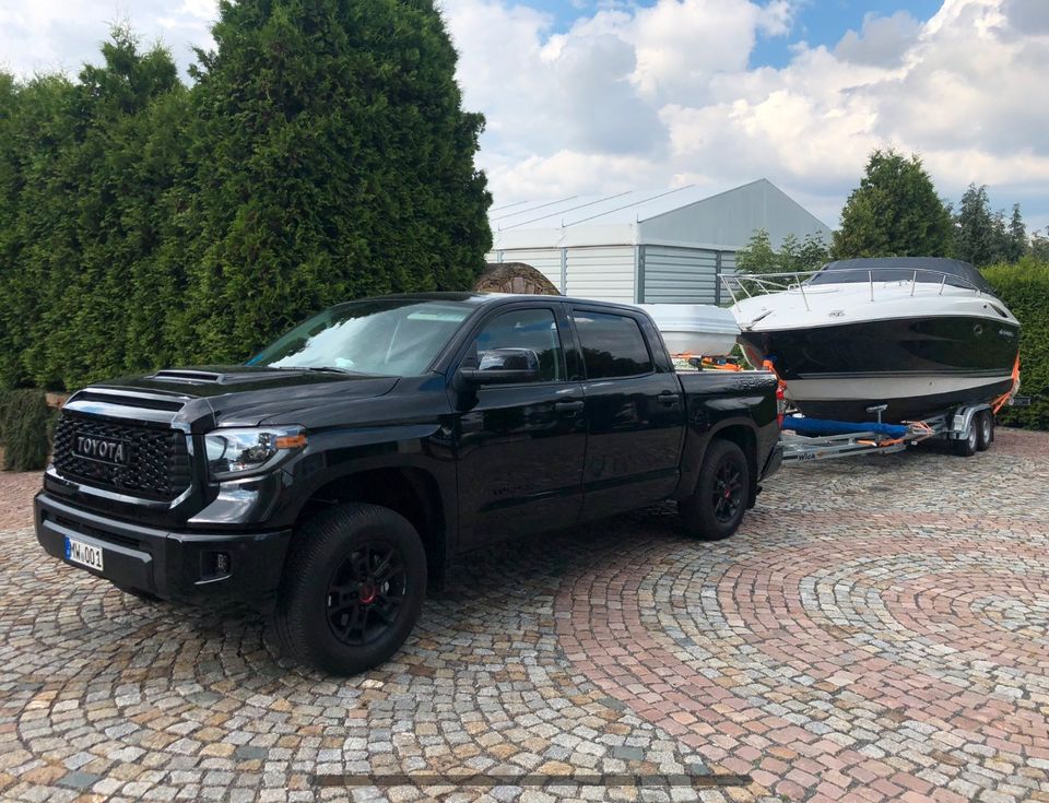 Toyota Tundra Laderaumabdeckung in Freiberg