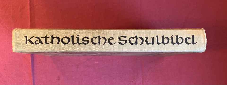 Katholische Schulbibel 1953 antiquarisch, top Zustand in Trier