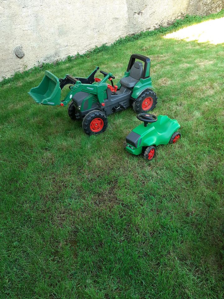 Verkaufe Fendt Trettraktor und Fendt Bobicar in Mettlach