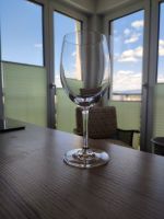 SCHOTT ZWIESEL Tritan-Kristallglas Weißweingläser Profi-Glas-Ausf Frankfurt am Main - Gallusviertel Vorschau