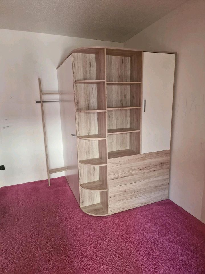 Begehbarer Kleiderschrank in Düsseldorf