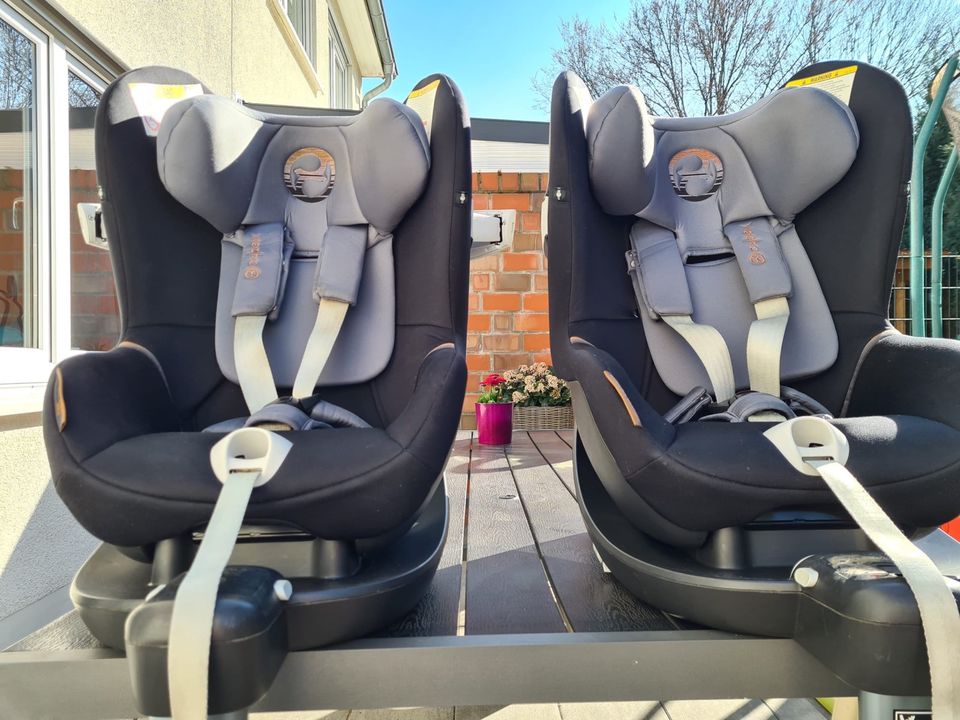 2 Reboarder Cybex Sirona M2 i-Size in Soho Grey mit der Base M in Essen