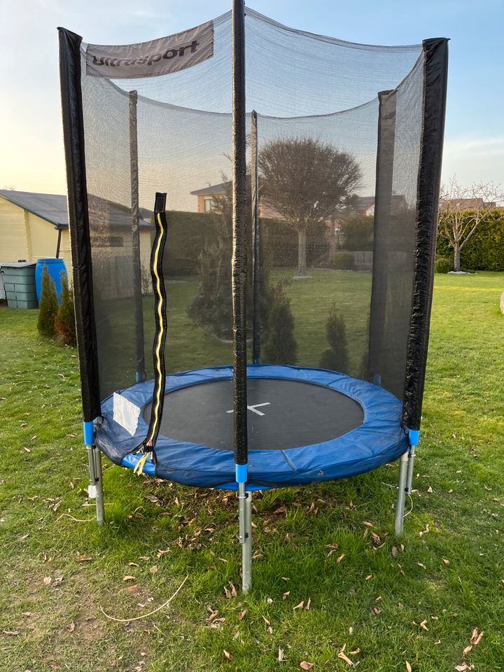 Ultrasport Trampolin in Wildeck