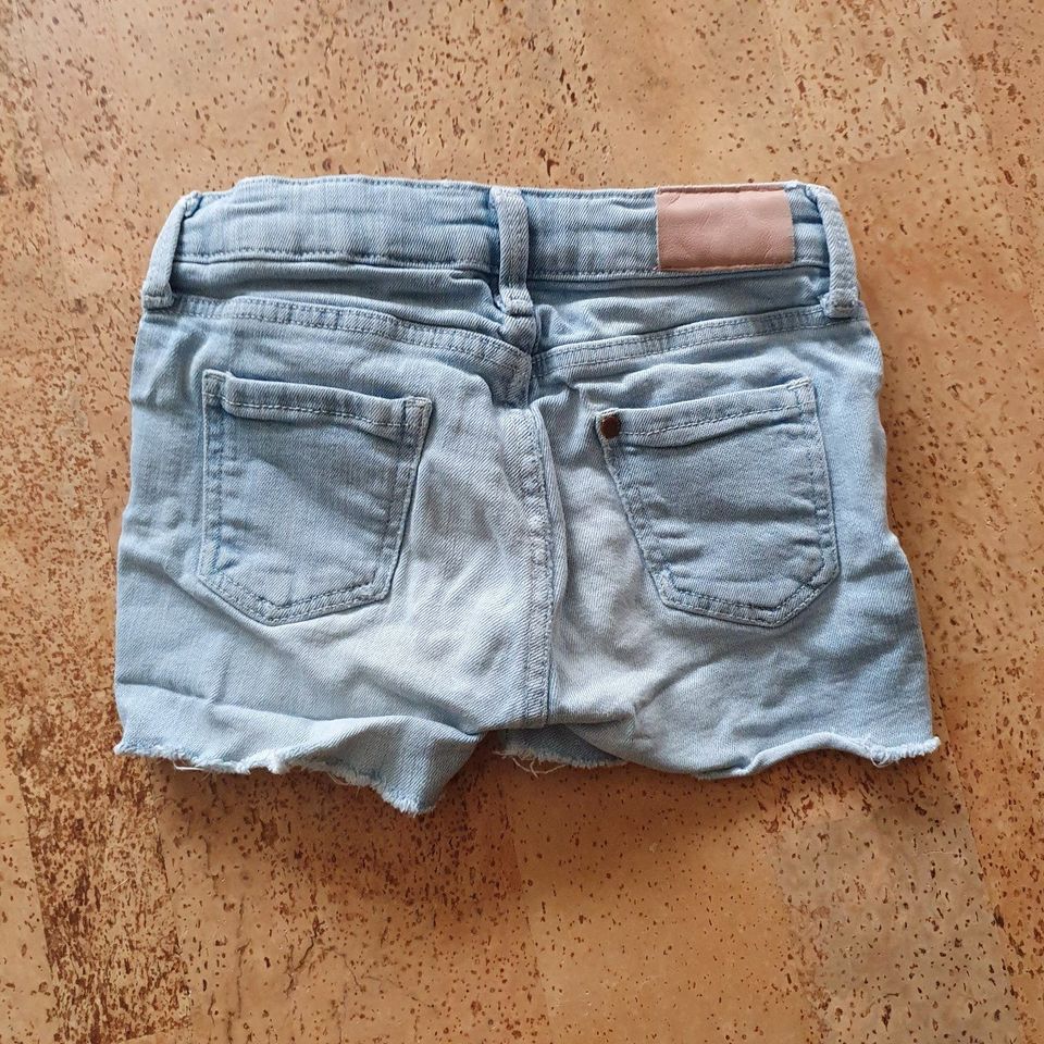 Jeans Shorts, Gr. 104 in Züsch