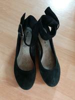 Wie Neu! Schuhe Tamaris Keil Pumps Gr. 39 Kaum getragen Sachsen - Plauen Vorschau