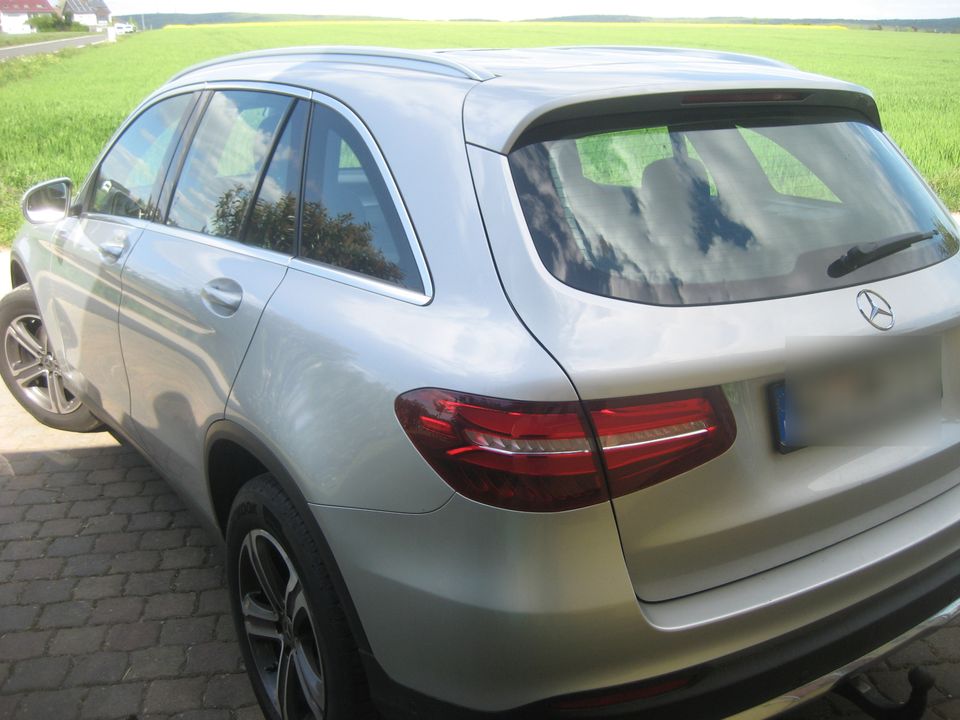 Mercedes GLC 250 Ez 2.2020 Km 49000 AHK Klima Panoramadach, Navi in Wiesbaden