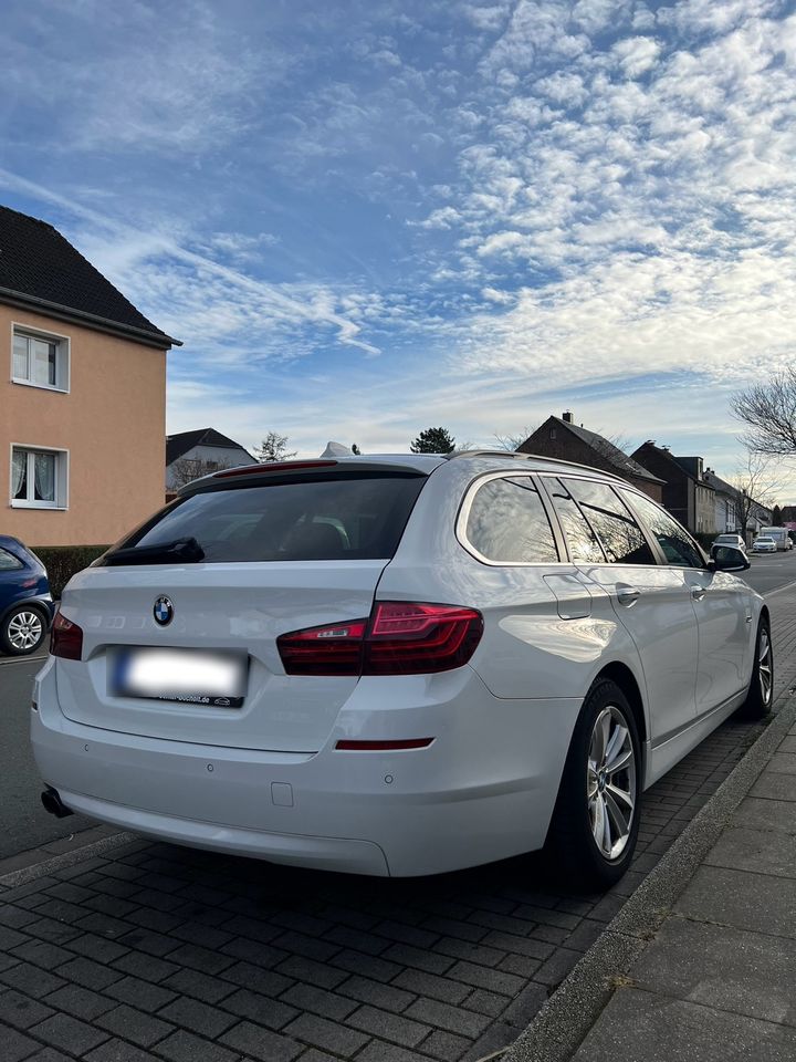BMW 520d TÜV 2025 HUD Scheckheft*Inspektion neu in Essen