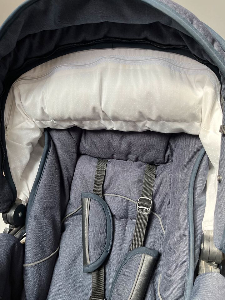 Emmaljunga Kinderwagen Edge Duo S Navy in Celle