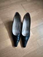 Peter Kaiser klassische Pumps Größe 6,5 Nordrhein-Westfalen - Wesseling Vorschau