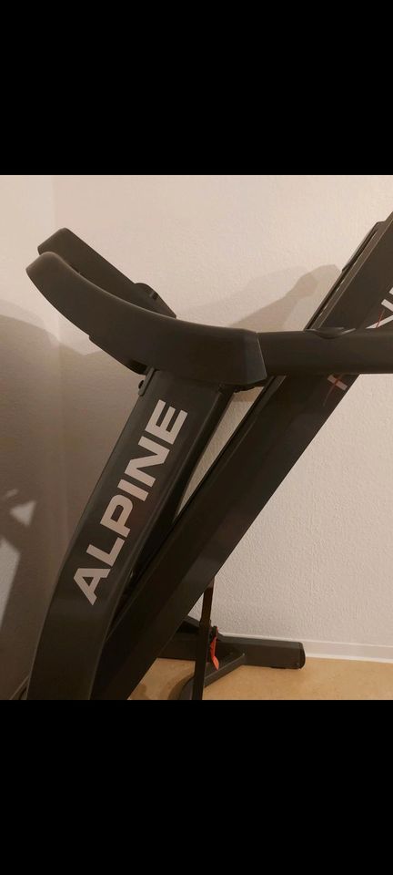 Laufband Alpine BT Finnlo von  Hammer. Neu Preis 1600 € in Berlin