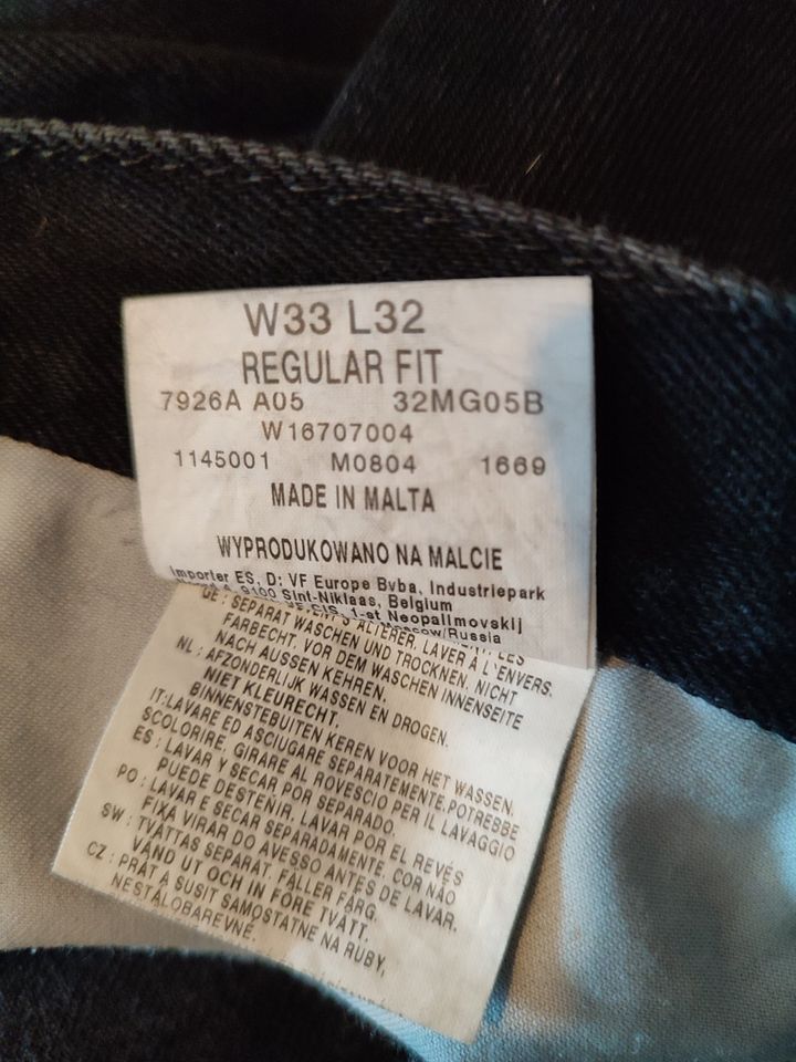 Wrangler Jeans Regular Fit Durable Basics W33 L32 in Berlin