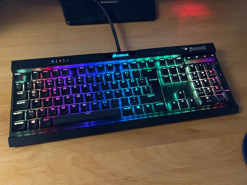 Corsair K70 RGB MK.2 Low Profile Rapidfire in Braunschweig