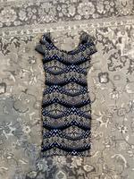 New Look Kleid Party Partykleid S gemustert enganliegend Hessen - Kelkheim Vorschau