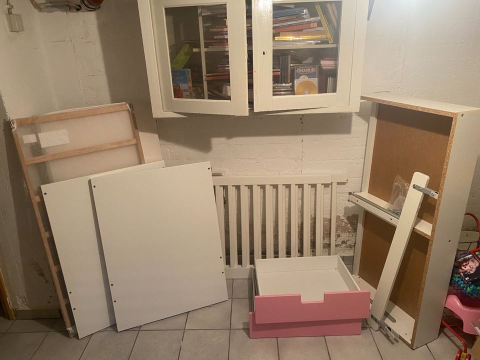 Verstellbares Babybett mit Zubehör von IKEA Marke Stuva in Leverkusen