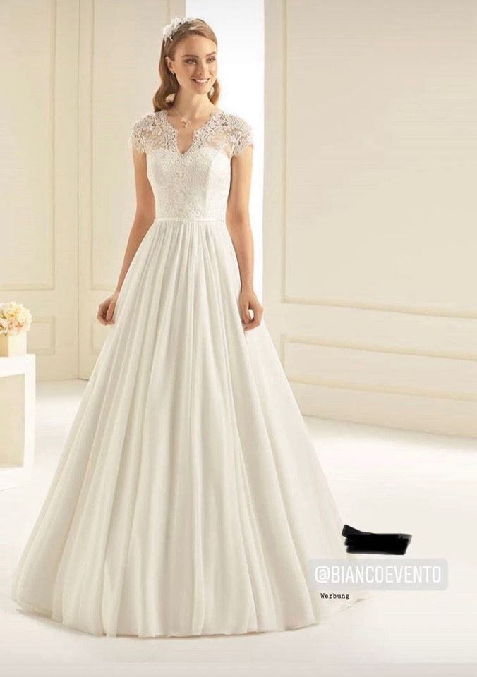 Brautkleid Vintage Größe 40/L Bianco Evento (38/M) in Affalterbach  