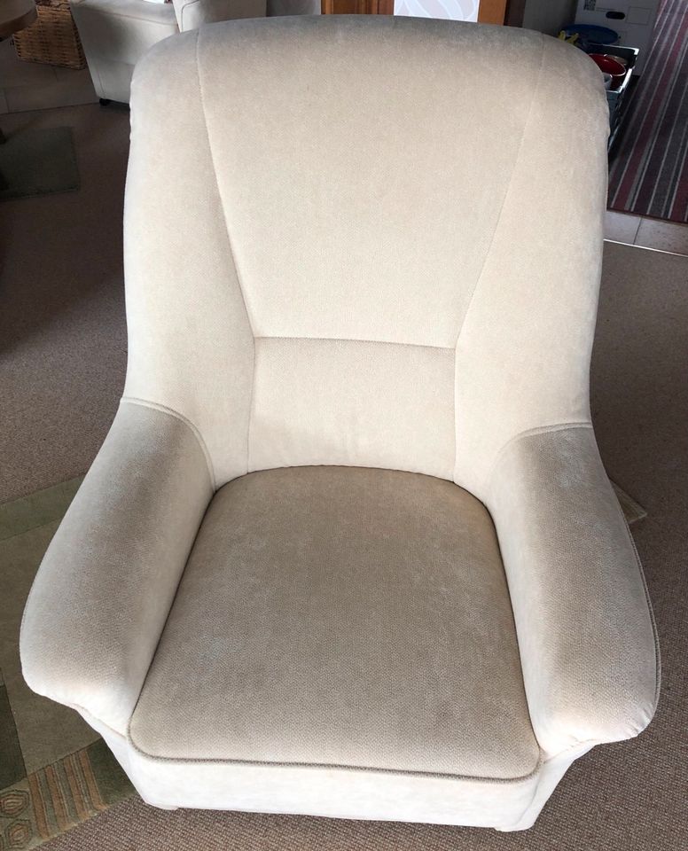 Hochwertiger Sessel auf Rollen * cremefarben (helles beige) * TOP in Heusenstamm
