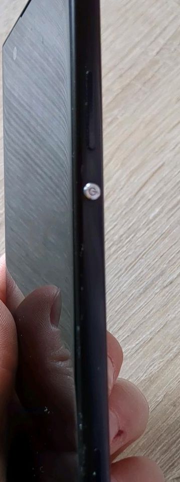 Sony Xperia XA1 gebraucht m. Handykette o. Ladegerät und Kopfhöre in Erwitte