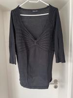 Pullover Pulli Damen Größe 44/46 schwarz V-Ausschnitt Bodyflirt Nordrhein-Westfalen - Overath Vorschau