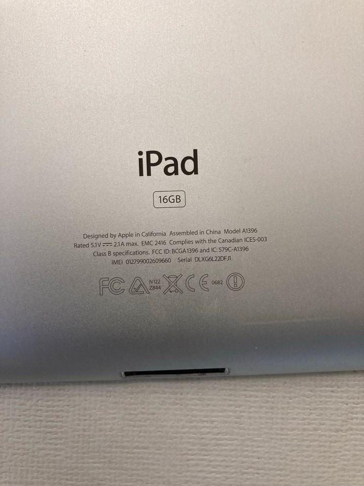 Apple IPAD 2. Generation 16 GB Wi-Fi + 3G Mod.MC773FD/A spacegrau in Nürnberg (Mittelfr)