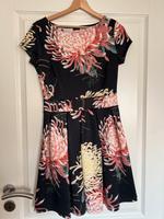 Kurzärmeliges Kleid mot Blumenprint von Lascana Größe 36 Sachsen-Anhalt - Salzwedel Vorschau