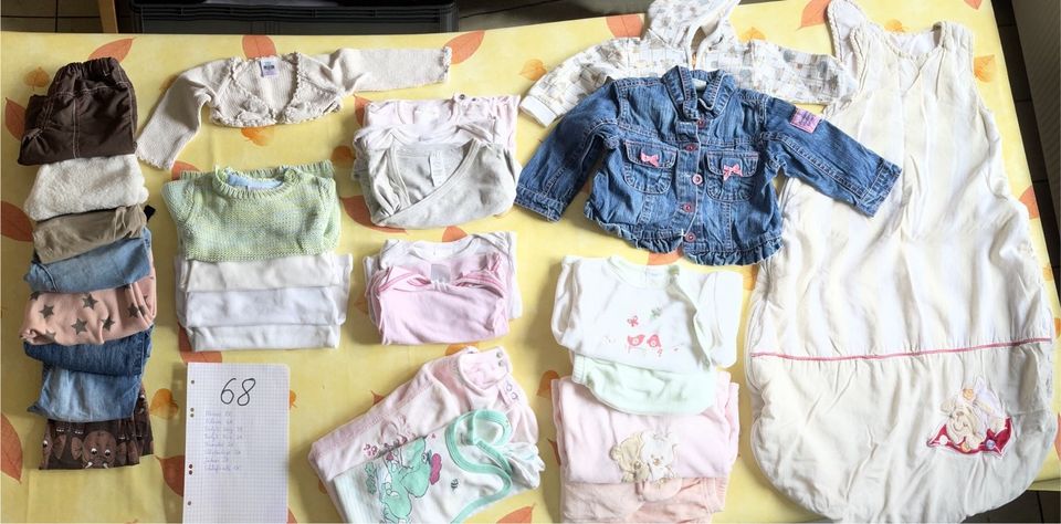 Kinderkleidung, Kinder Kleidungspakete, Größe 68 in Hohenroda