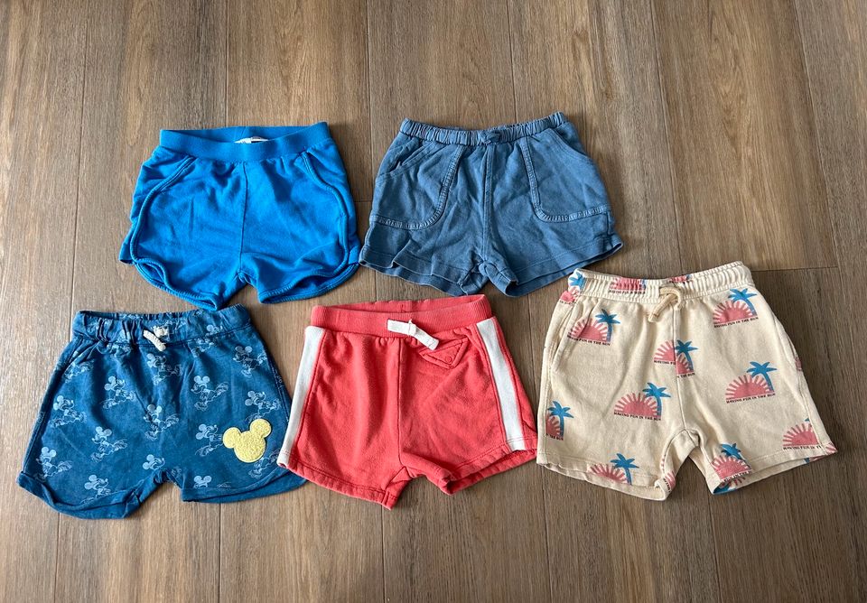 Gr104 Shorts kurze Hose ZARA NEXT Alana Hilfiger Boden H&M in Stuttgart