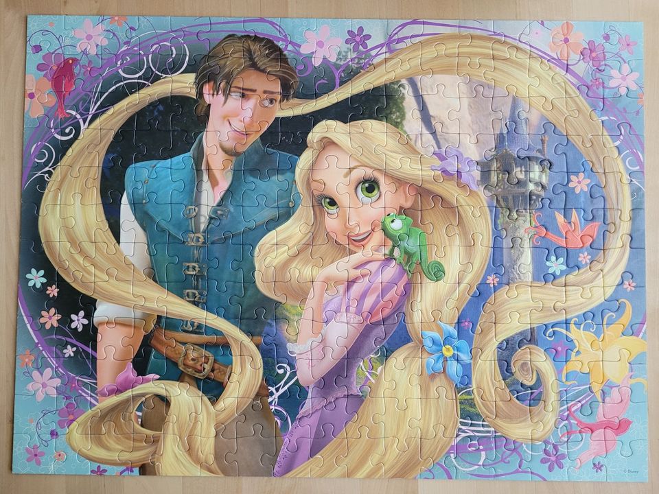 Ravensburger Puzzle 200 Teile Disney Rapunzel - leuchtet in Leipzig