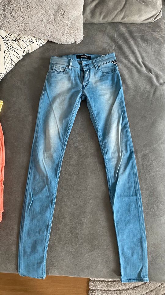 +*+ REPLAY Jeans LUZ 26/34 +*+ neu in Magdeburg