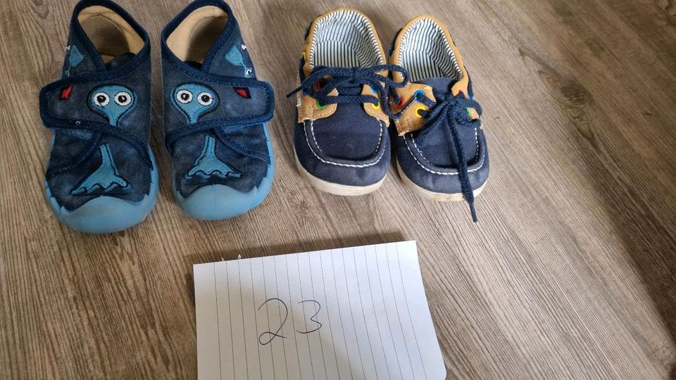 Kinder Schuhe Paket 20-30 in Reichshof