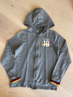 Kinder Sweat Pulli Jacke Kapuze grau Deutschland 10 Gr. 158 158 Nordrhein-Westfalen - Würselen Vorschau