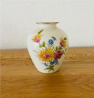 Seltmann Weiden kleine Vase mit Blumendekor Vintage 1950er Jahre Nordrhein-Westfalen - Bergisch Gladbach Vorschau